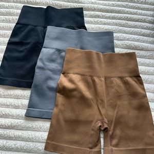 NEVER WORN PERFECT CONDITION - QQQ women’s workout biker shorts